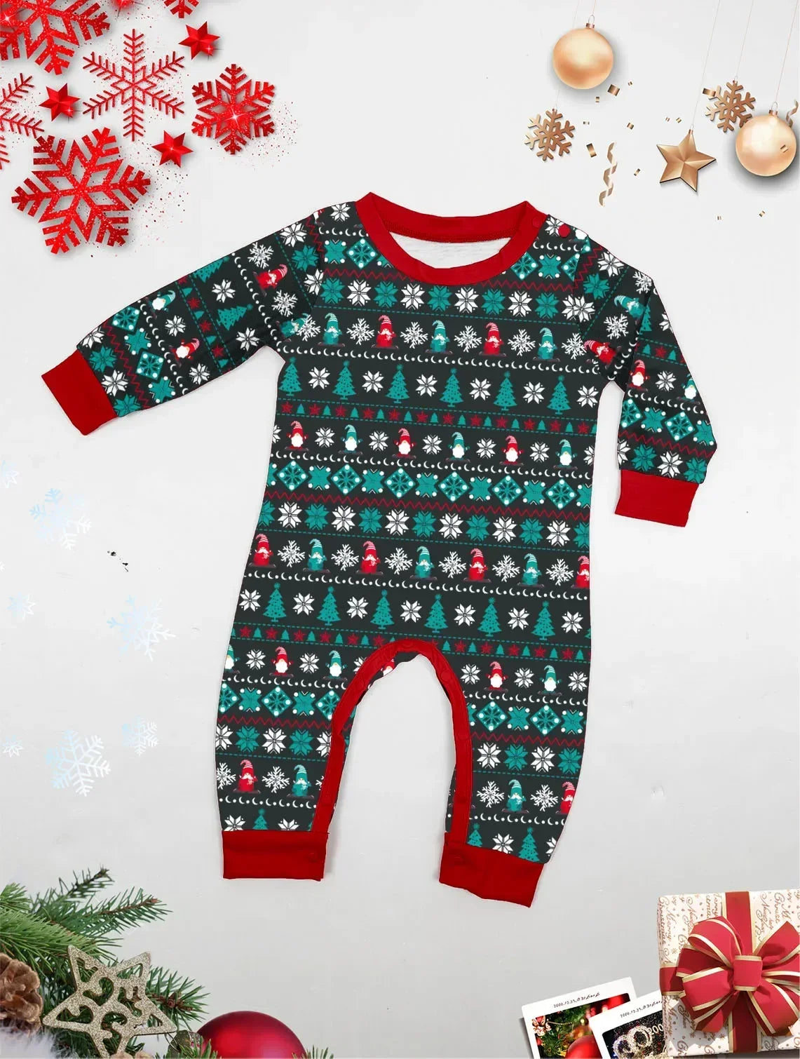New 2024 Family Christmas Matching Outfits Allover Print Pajamas Women Men Boys Girls Clothing Set Baby Dog Romper Pjs Xmas Look