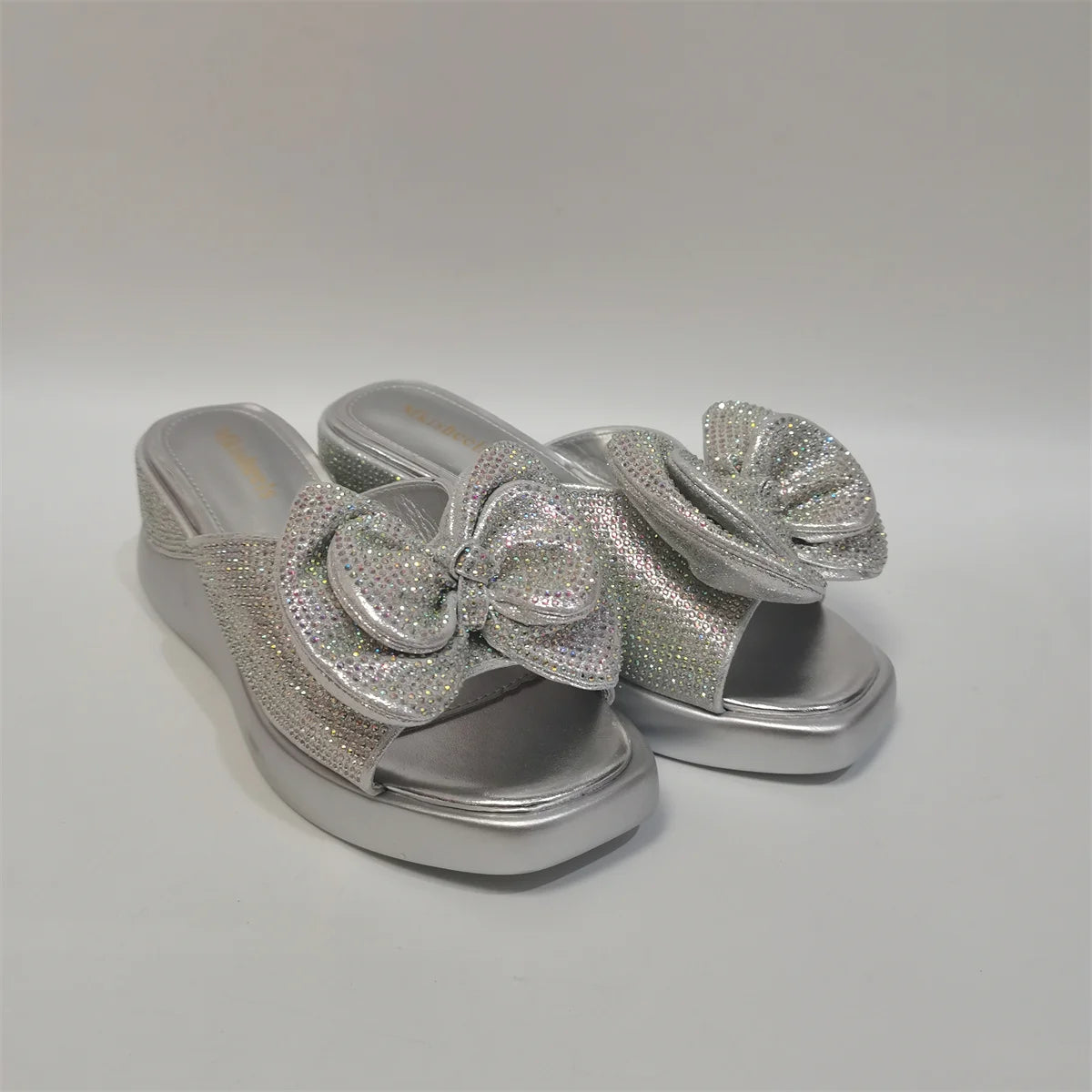 Amay Hot Selling Women's Rhinestone High-Heeled Slippers With Flowers Party High Heel Sandals Lightweight Ladies Women Shoes 37-42