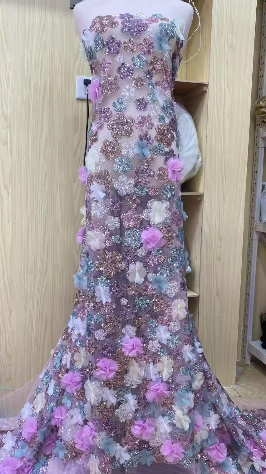 Maxy African 3D Mesh Groom Lace Fabric High Quality French Sequins Lace Fabric Nigerian Lace Fabric For Wedding Women Dress