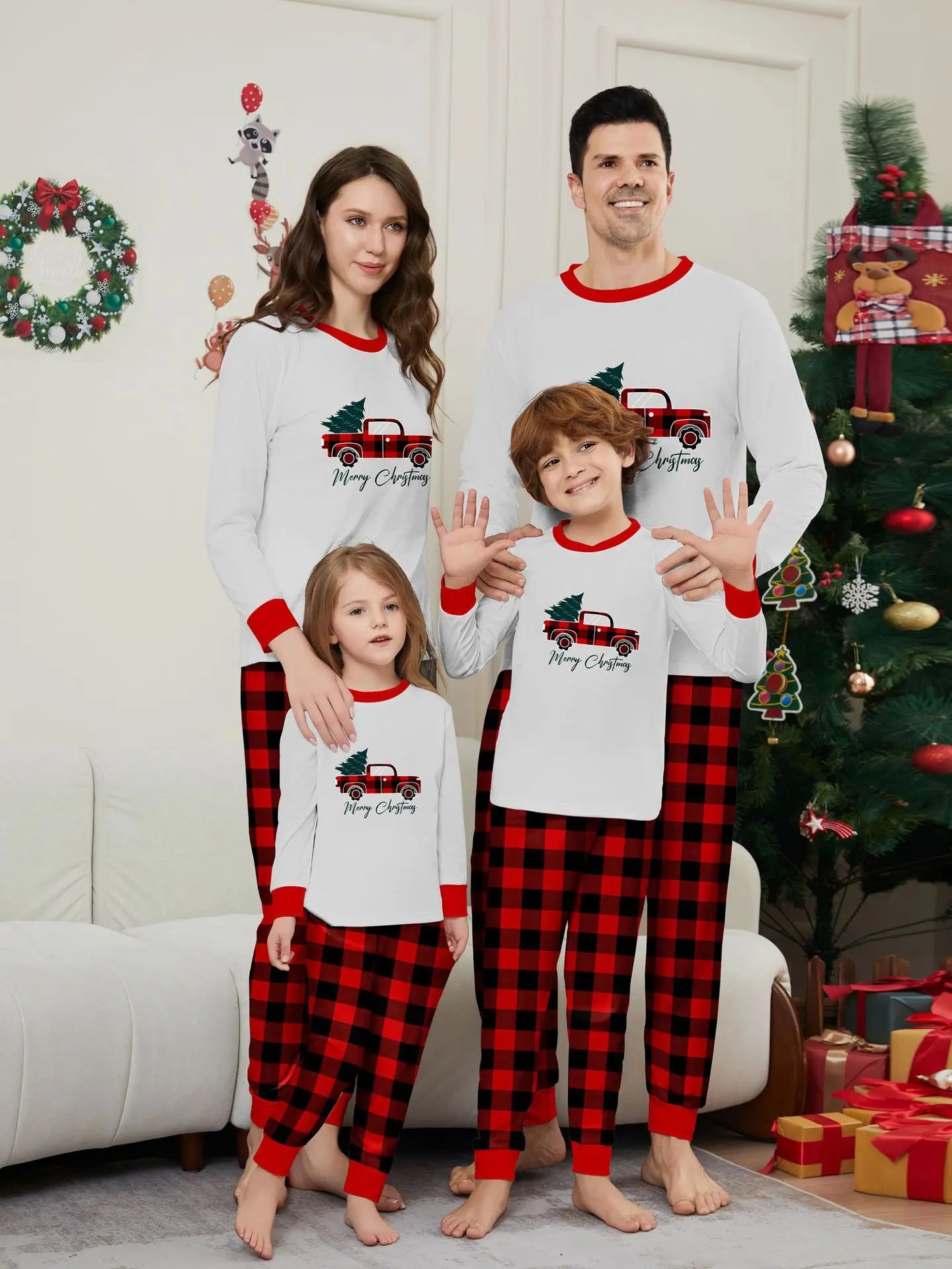 Maxy New 2024 Christmas Clothing Set Plaid Print Blank Family Matching Pajamas Baby Romper Pyjamas Casual Soft Sleepwear Xmas Look