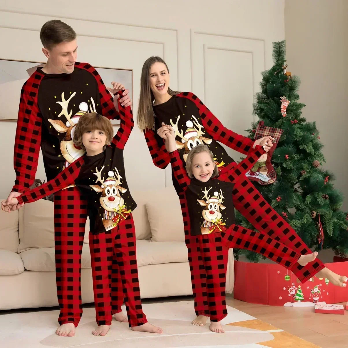 Maxy Christmas Family Matching Outfits Christmas Pajamas Set Xmas Cartoon Printed Sleepwear Homewear Pajamas for Kids Mom Dad