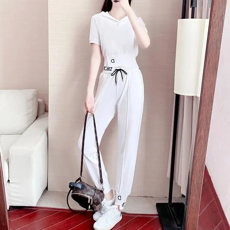 Zay Women's Fashion Tracksuit Spring Summer New and Korean Version Sports Casual Suit Short Sleeve Crop Top Pants Two Piece Set