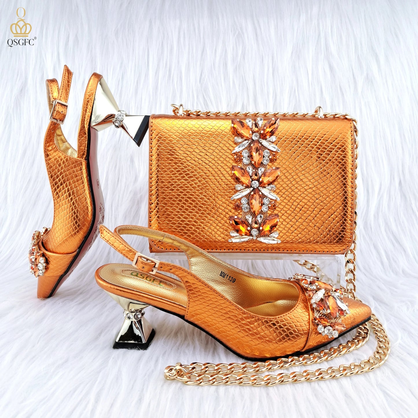 Maxy Design Embossed Varnish Style Big Diamond Decoration Classic Noble Women Shoes and Bag Set