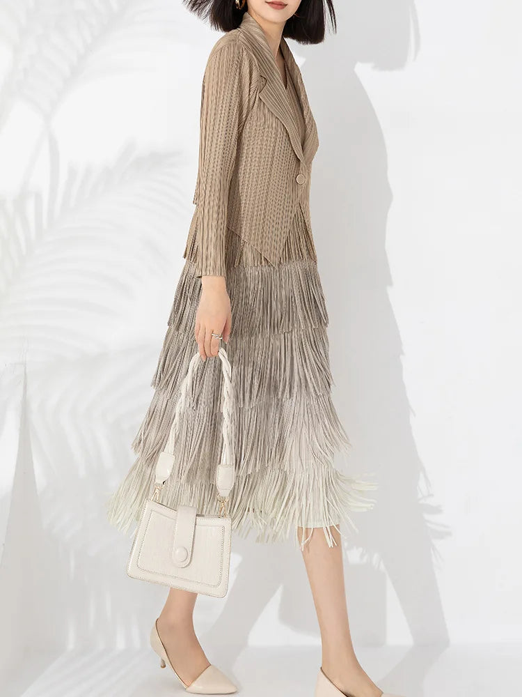 Maxy Boutique MIYAKE Pleated Style Set Large Gradient Color Overlay with Tassel Dress and Suit Small Coat Two Pieces [20230416]