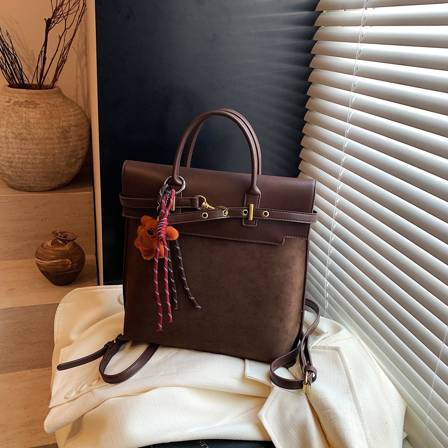Maxy Shoulder bag for women, large capacity new retro casual hand-held backpack, high-end travel backpack
