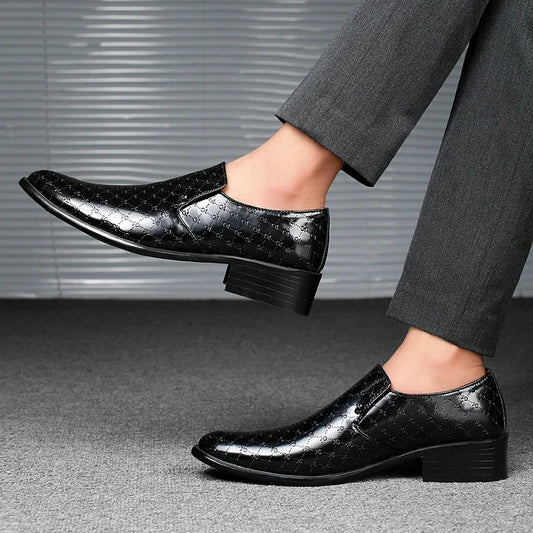 Amay New Trendy Men Fashion Popular Oxford Red White Black Male Formal Dress Shoes Designer Brand Italian Gentleman Wedding Shoes