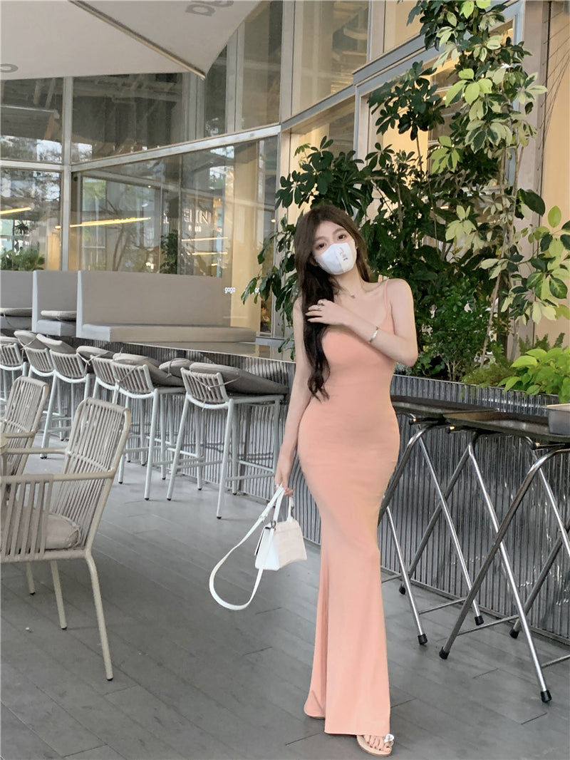 Sexy slim suspender bag buttock dressSexy Korean Fashion Suspender Simple Temperament Longuette Skirt Dress