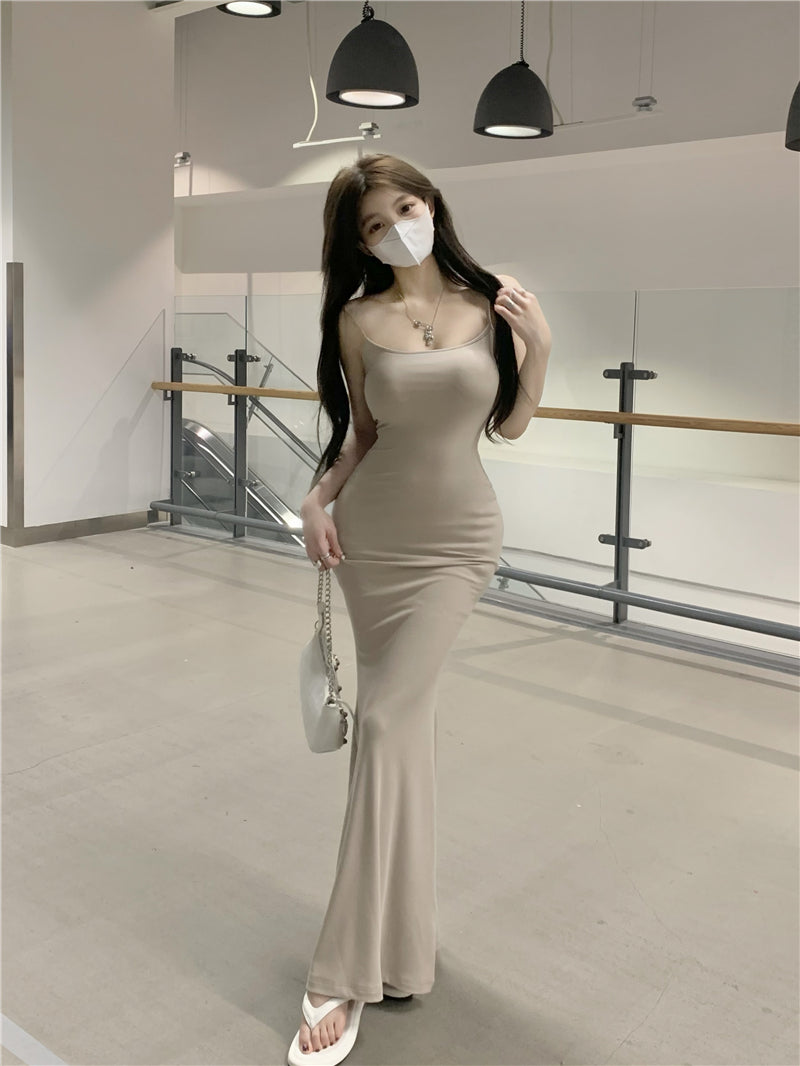Sexy slim suspender bag buttock dressSexy Korean Fashion Suspender Simple Temperament Longuette Skirt Dress