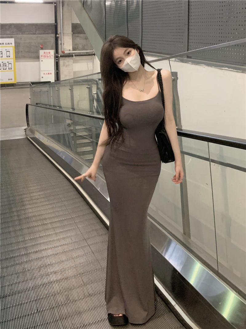 Sexy slim suspender bag buttock dressSexy Korean Fashion Suspender Simple Temperament Longuette Skirt Dress