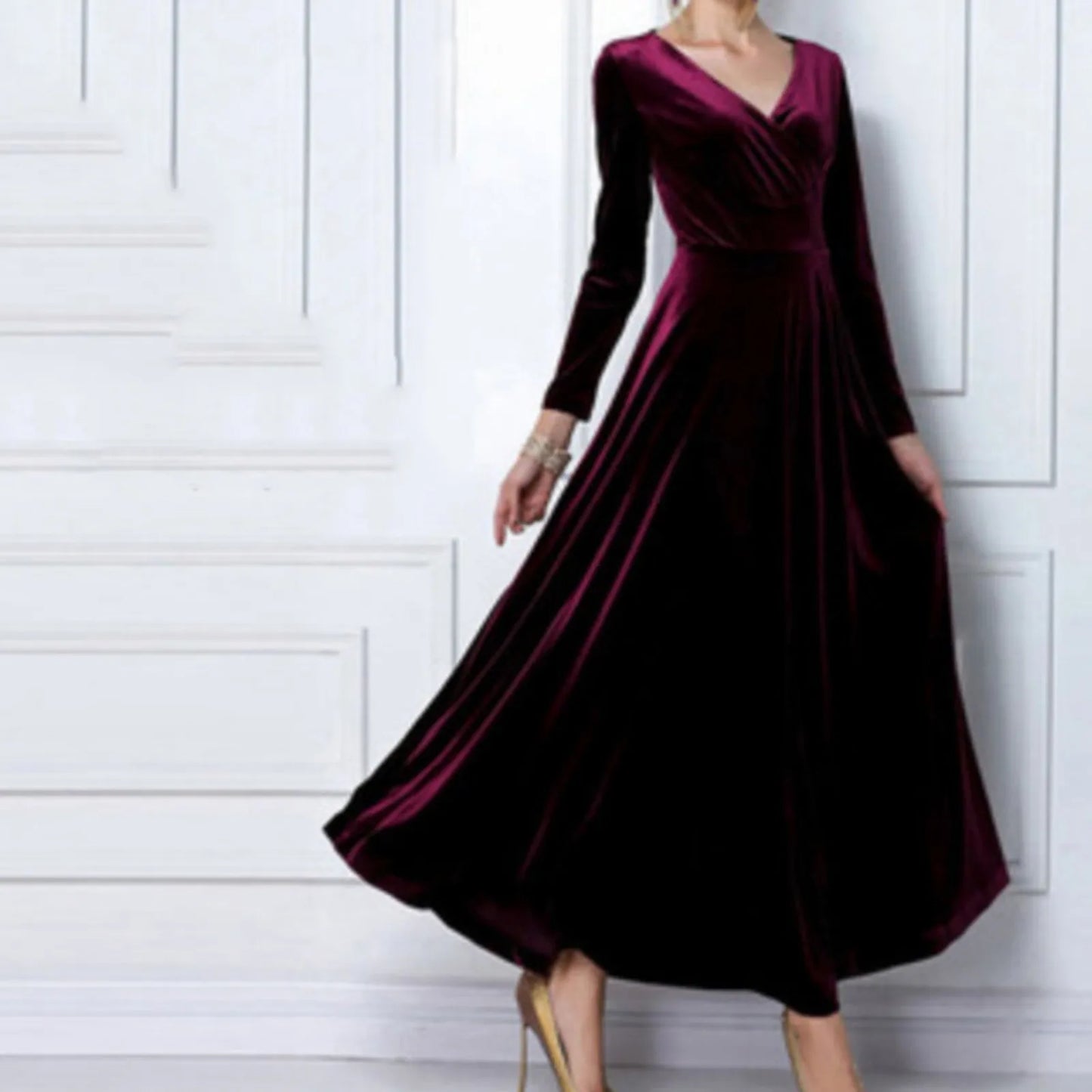 Vintage Women Autumn Long Sleeve V Neck Pleated Velvet Banquet Party Maxi Dress Party Wedding Elegant Evening Dress