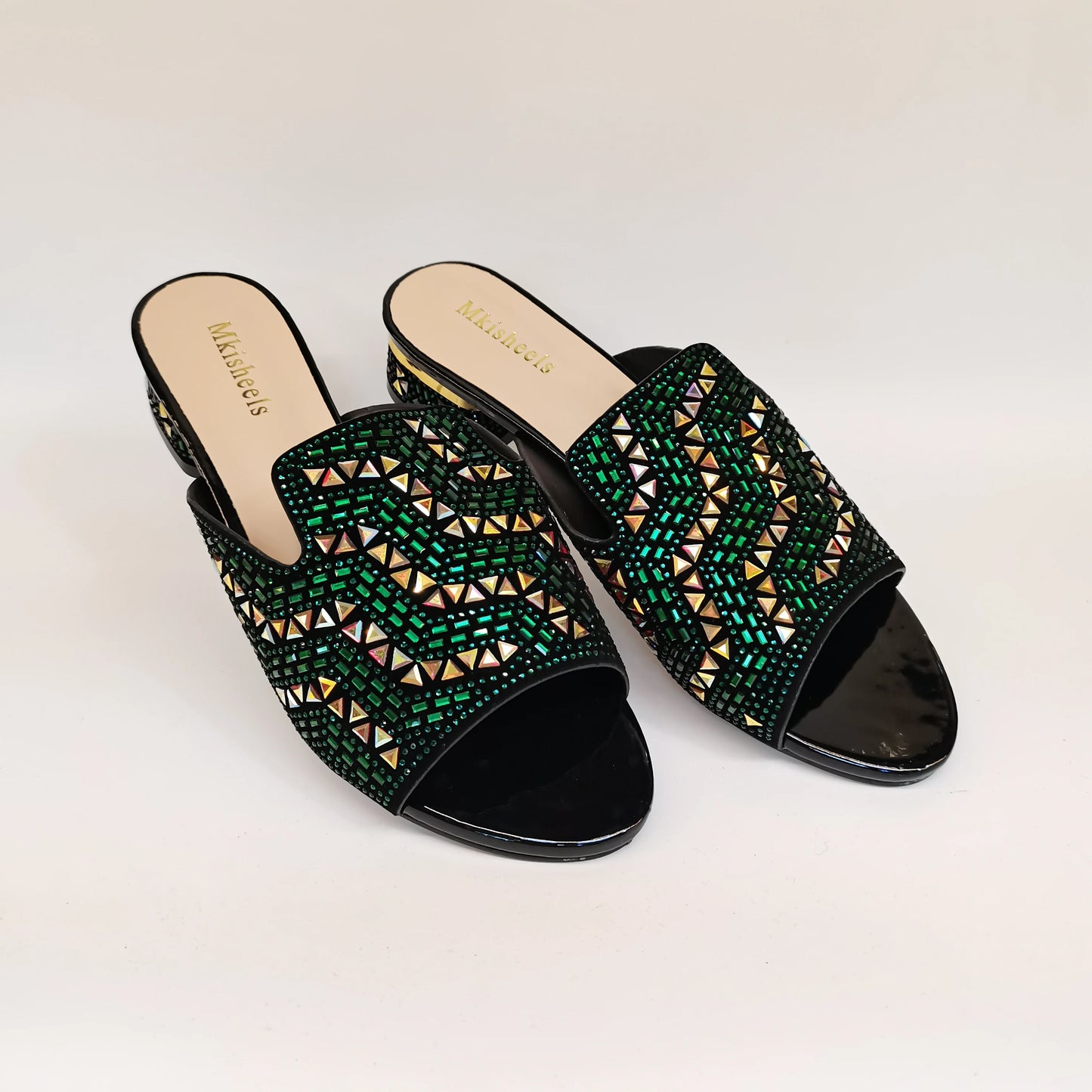 Maxy New Classic Design Women's Rhinestone Sandals Italian Style Lady Slippers Low Heel Lady Comfy Sandals for Party Daily F4-1213-1