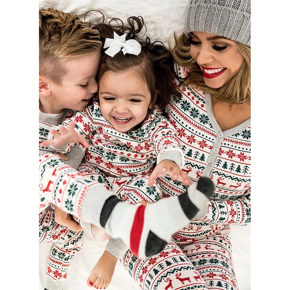 Maxy 2024 New Year Cotton Retro Printed Christmas Pajama Sets for the Whole Family Matching Pajamas Home Clothes Xmas Loungewear Pjs