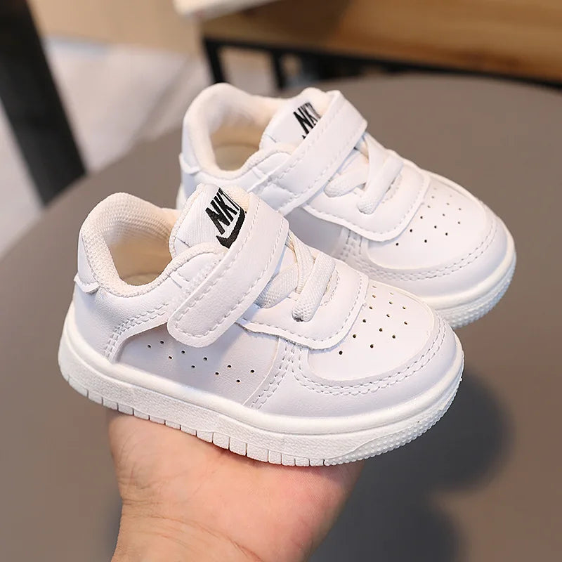 Maxy Cool Fashion Lovely Baby Casual Shoes New Brands Classic Infant Tennis High Quality Classic Baby Boys Girls Sneakers Toddlers