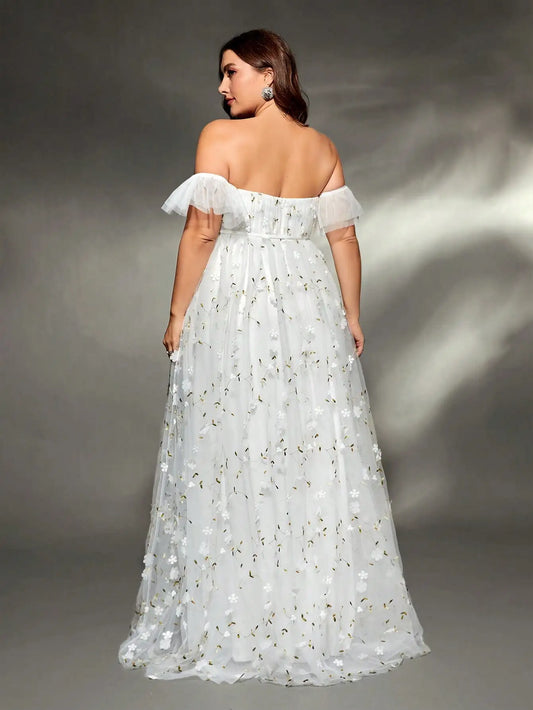 Macy plus size  Line collar three-dimensional embroidered retraction mesh big swing wedding dress Evening gown ball dress