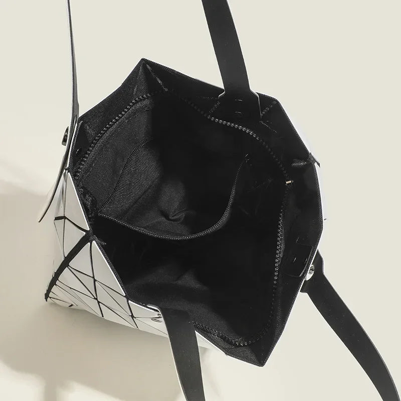 Maxy PVC Tote Bag Women Shoulder Bags Simple Geometric Large Capacity Handbag Lattice Pattern Bag Casual Tote