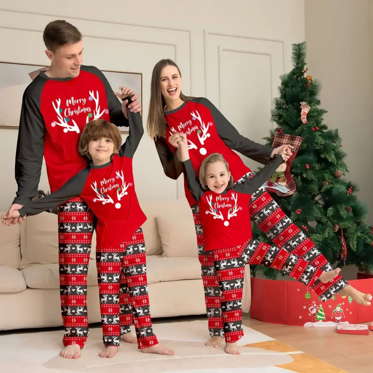 Christmas Family Matching Outfits Adult Kids Mom Dad Pajamas Set Baby Rompers Casual Sleepwear Xmas Claus Family Look Pyjamas