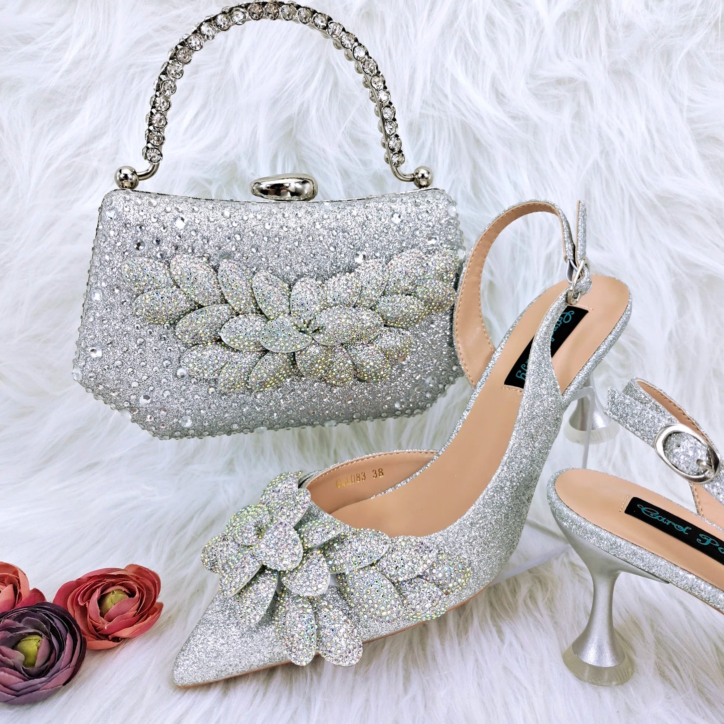 Maxy Design Silver Glitter Fabric Fashionable and Exquisite Shoes and Bag Comfortable to Wear Shallow Pointy Toe Stiletto