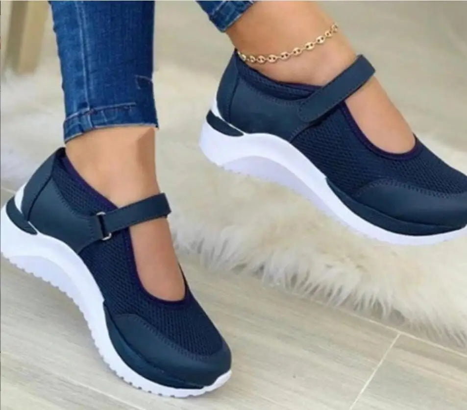 Maxy Fashion Sneakers for Women Round toe knitted platform sandals Mesh Breathable Loafers Tenis Feminino Casual Sports Women Flats
