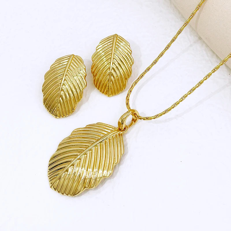 Women Necklace Earrings Set Plant Leaf Pendant 18k Gold Plated Fashion Jewelry Wedding Party Accessories