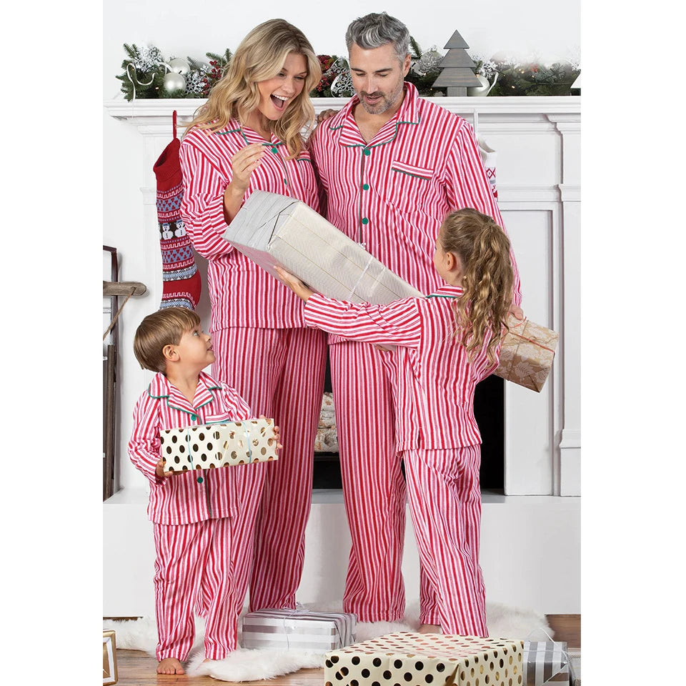 Maxy High Quality Christmas Pajama Sets for the Whole Family Matching Striped Print Pajamas Mom Dad Baby Kids Sleepwear Home Clothes