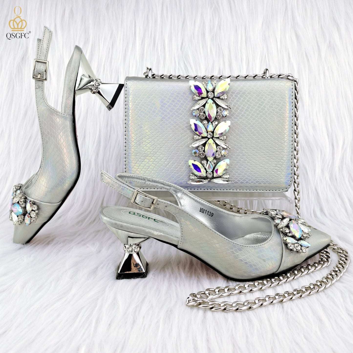 Maxy Design Embossed Varnish Style Big Diamond Decoration Classic Noble Women Shoes and Bag Set