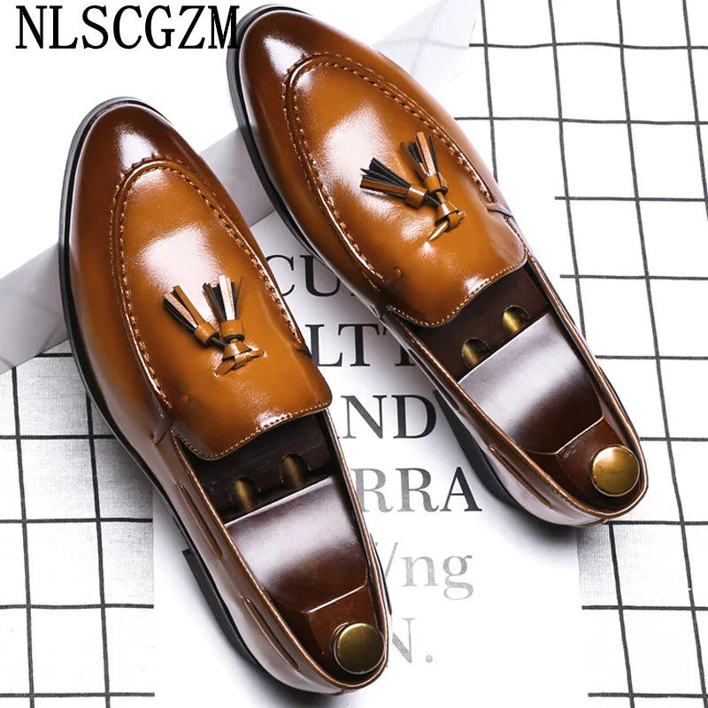 Amay Party Shoes Men Classic Italian Shoes Men Formal Evening Dress Loafers Luxury Elegant Men Shoes Leather Sepatu Slip On Pria Buty