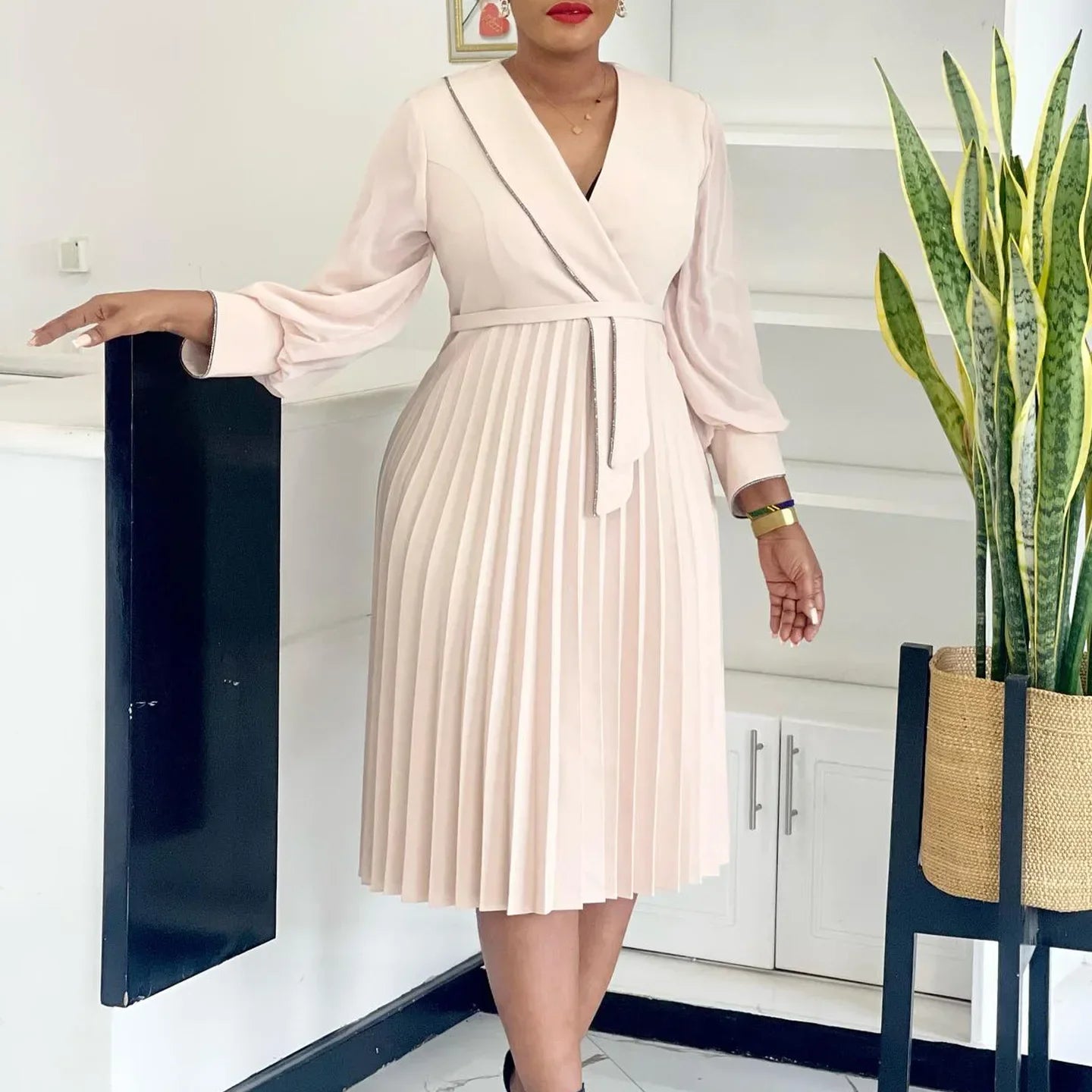 Maxy Elegant A-line Dress Women's Luxury V-neck Long Sleeved Pleated Mid Waist African Fashion Women's Birthday Party Dresses