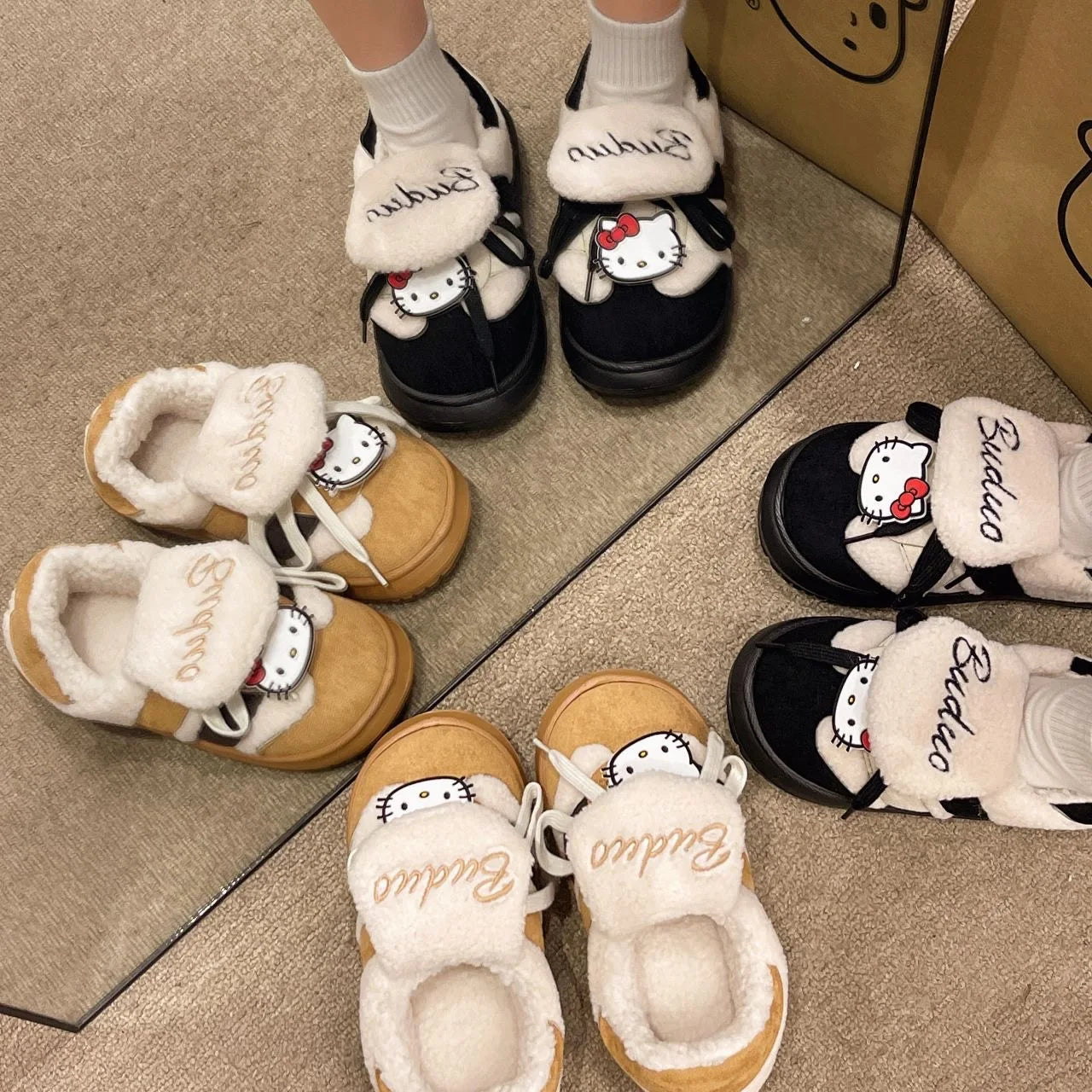 Maxy Velcro strap lamb wool sports cotton shoes Hello Kitty women's winter velvet new warm bread shoes women's casual shoes