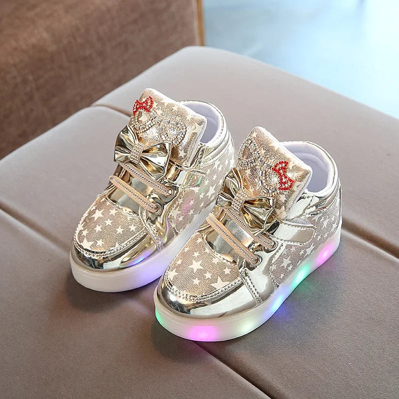 Maxy Girls Sneakers Light Up Flashing Sports Skateboard Shoes Comfortable LED Luminous Sequins Casual Shoes Baby Kids Toddler Shoes