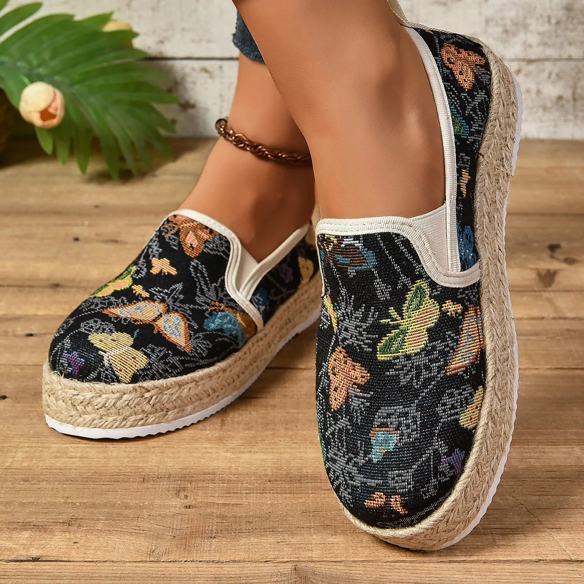 Maxy Women Flats Shoes Summer New Fashion Platform Loafers Flowers Casual Comfortable Sneakers Women Barefoot Shipping Shoes