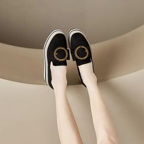 Amay Shoes Woman Casual Female Sneakers Flats British Style Metal Chain Round Toe Clogs Platform Autumn Loafers With Fur Slip-on
