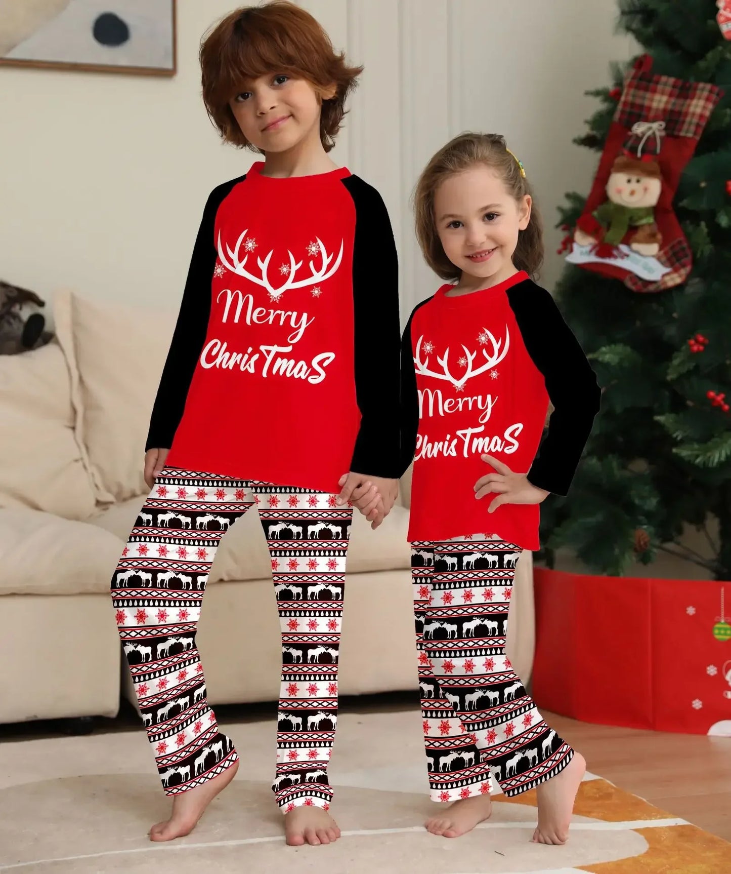 Maxy 2024 New Merry Christmas Pajamas Set All Over Print 2 Pcs Suit Loungewear Mom Dad Kids Matching Clothes Baby Romper Family Look