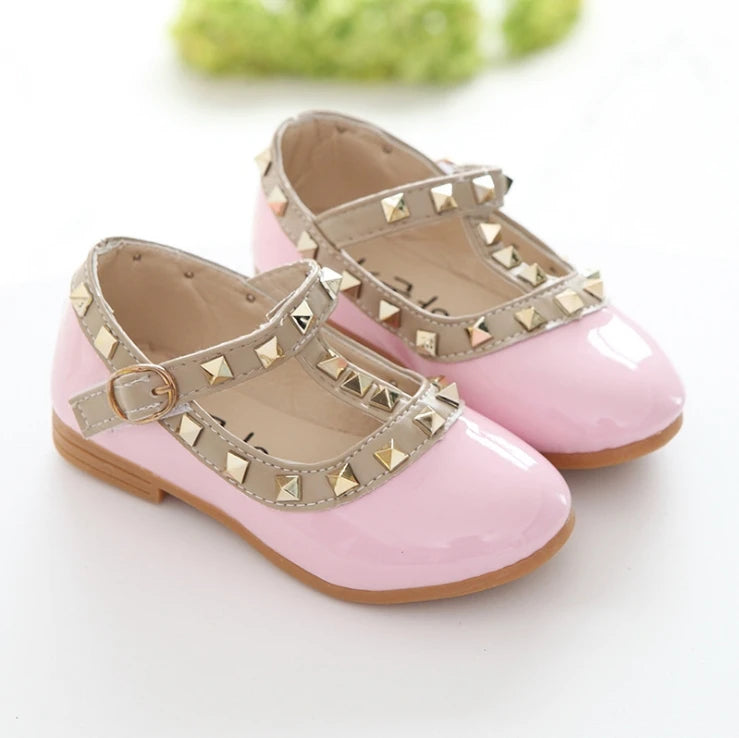 Maxy New Fashion Children Girls Princess Shoes PU Leather toddler Baby Flat-heel Kids Mary Jean Shoes Fasion Rivets Student Sneakers