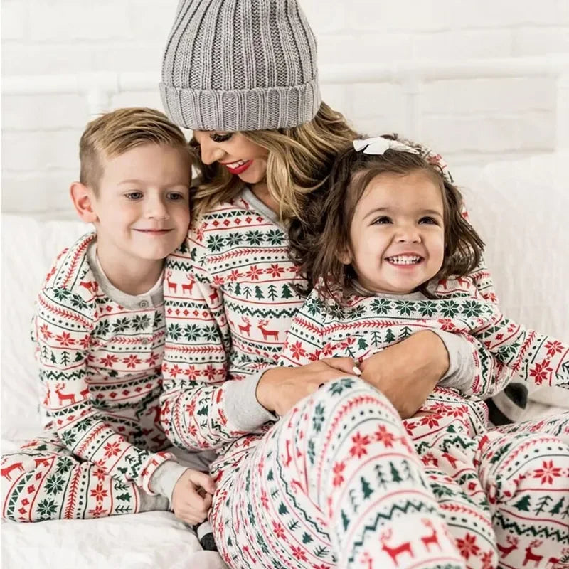 Maxy Christmas Family Matching Pajamas New Year Xmas Father Mother Kids Baby Clothes Set Dad Mom and Daughter Son Pyjamas Outfit