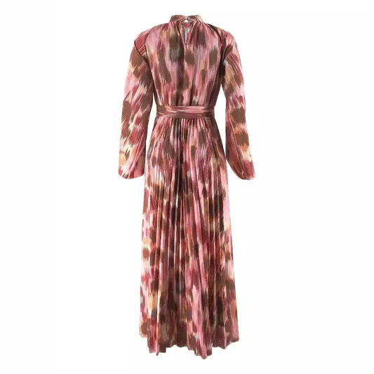 Maxy An Indian Ladies' Muslim Robe. It Is A Fashionable Long - Printed Dress with A Belt From Dubai, Turkey in The Middle East