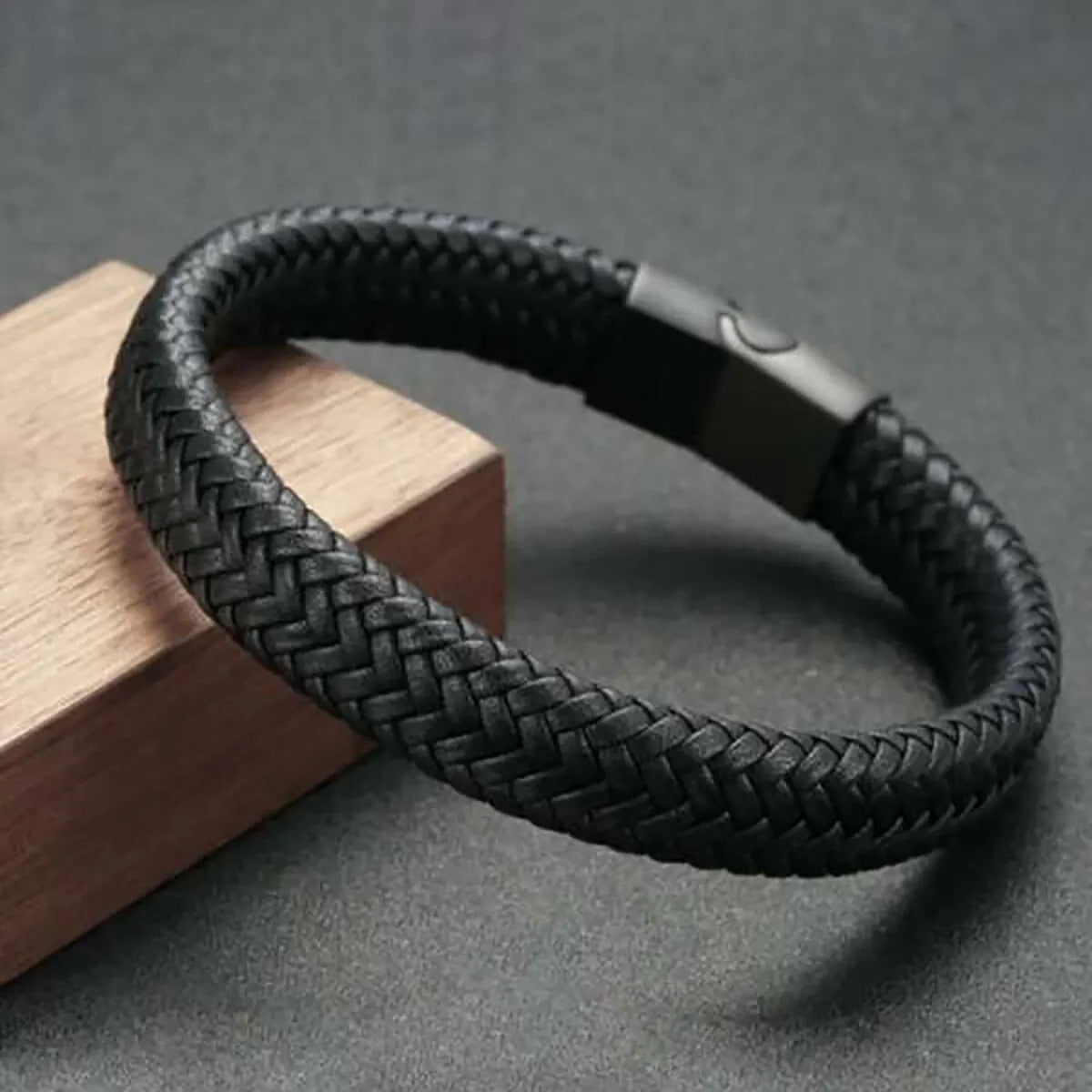 Maxy Black PU Leather Magnetic Bracelet Men's Mature and Stable and Elegant Giving Men The Best Gift for Men