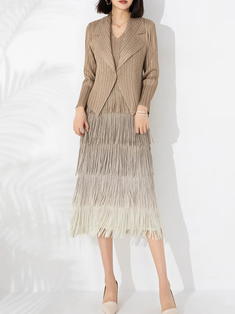 Maxy Boutique MIYAKE Pleated Style Set Large Gradient Color Overlay with Tassel Dress and Suit Small Coat Two Pieces [20230416]