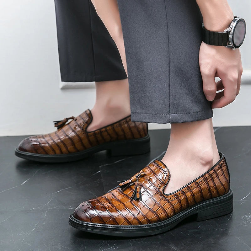 Amay Men's business Dress Shoes Luxury Italian Style Fashion Men Formal business Shoes Nightclub Wedding party Dress Formal Loafers