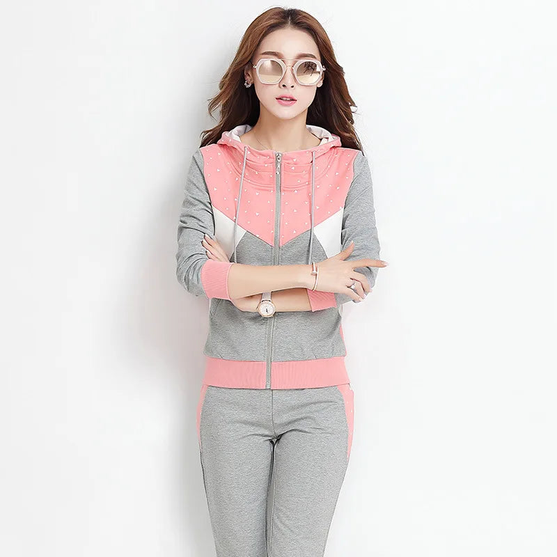 Maxy spring and autumn new Korean leisure suit women hooded and leisure dark sportswear two sets