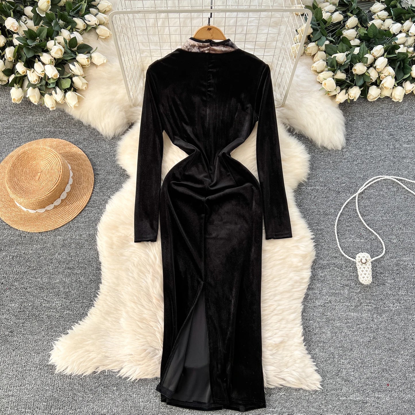 Amay Elegant Long Sleeves Vintage Stand Collar Chic Hollow Out Velour Slim Split Cheongsam Evening High Street Autumn Winter Dresses