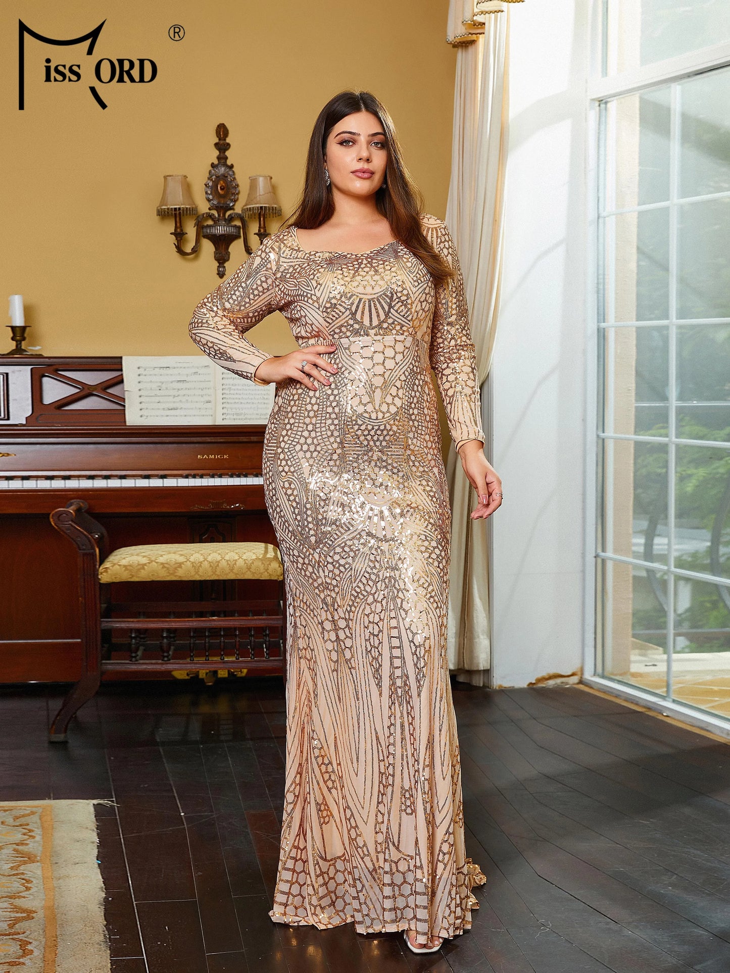 Amay New Plus Size Round Neck Long Sleeved Sequin Mermaid Evening Elegant Beautiful Women's Dress