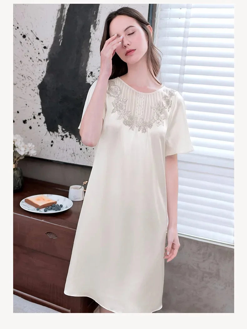 Maxy 100% Mulberry Silk Short Sleeve Nightgowns Women Loose Elegant Nightdress Nightwear Room Wear One Piece Ladies Summer Sleepwear