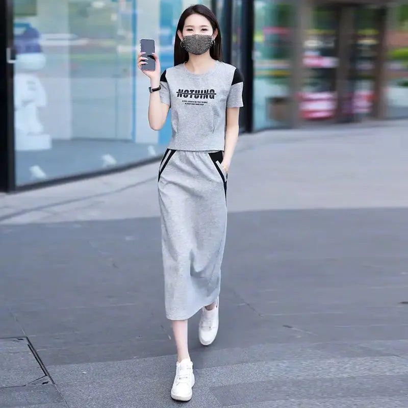 Maxy Skirt Short Sleeve 2 Pieces Sets for Women Kawaii Commuting Woman Outfit Gray Lightly Cooked Printing Midi Cotton Top and Bottom