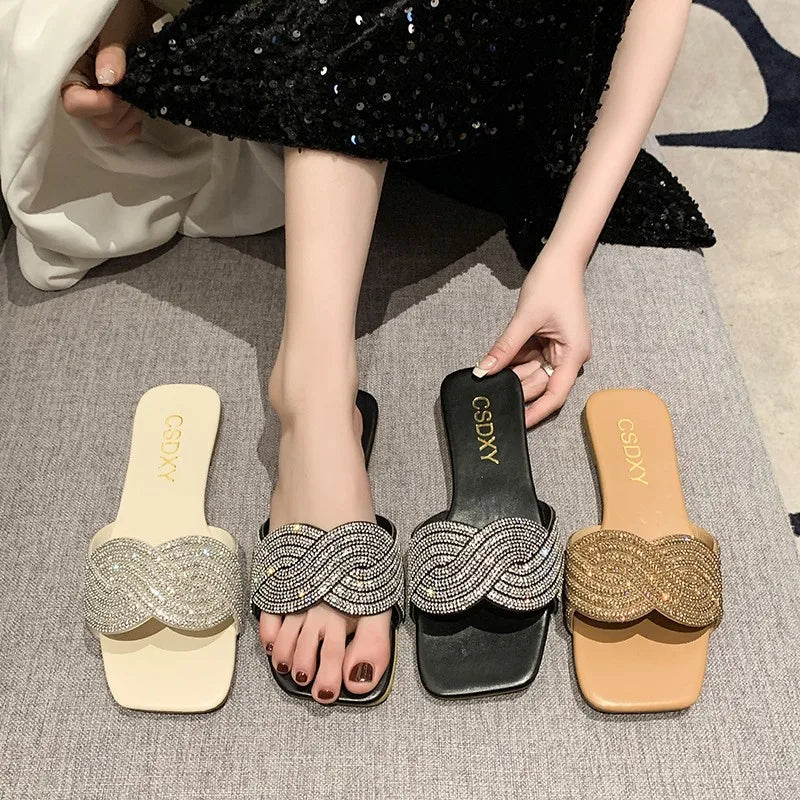 Maxy New 2024 Summer Flat Heel Rhinestone Ladies Shoes Women Fashion Rhinestones Sandals High Quality Outdoor Beach Slides Slippers
