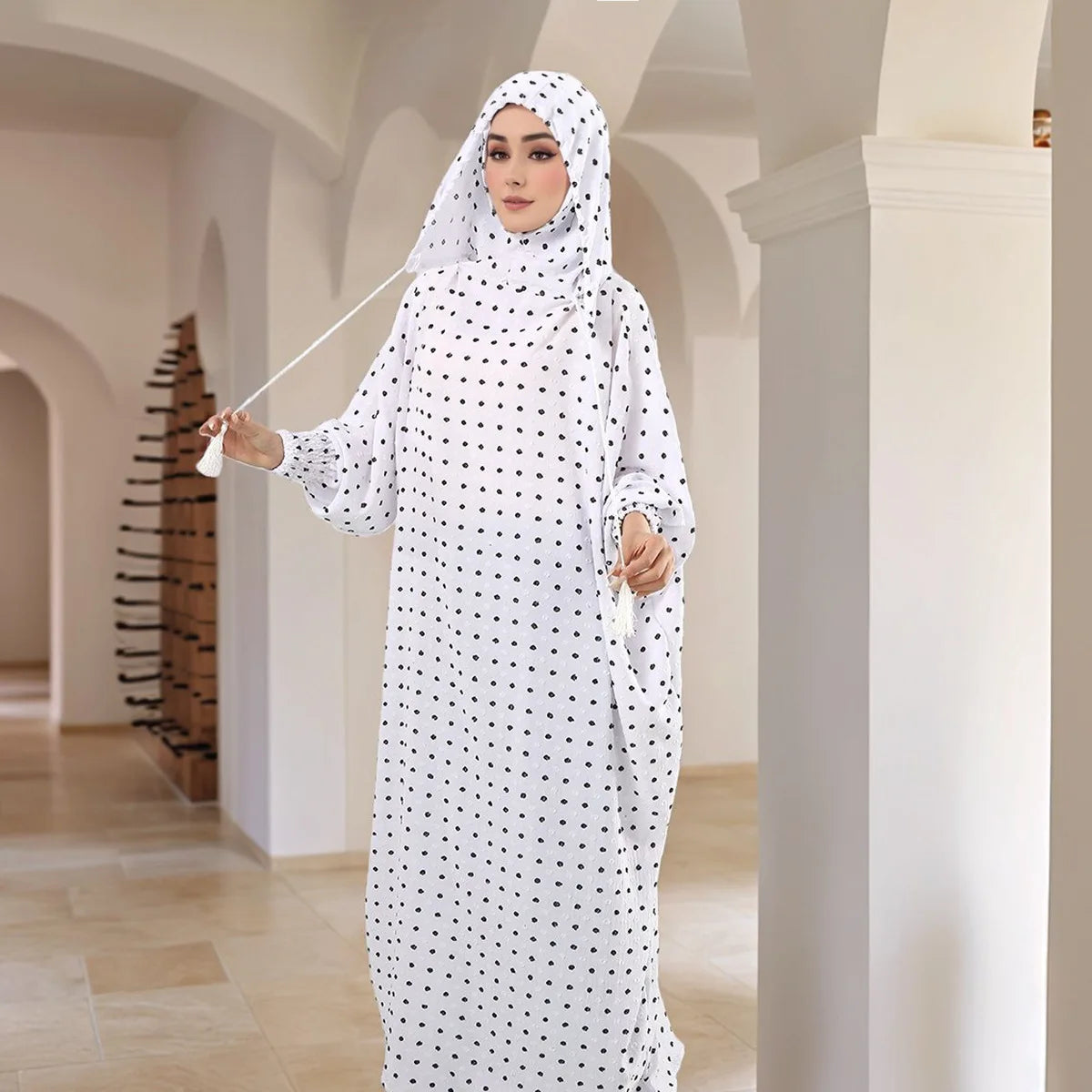 Maxy 176 * 85Cm Dubai Middle East Women's New Fashion Dress Robe Dress Hooded, Polka Dot Multicolor Cape Simple Fashion Accessories