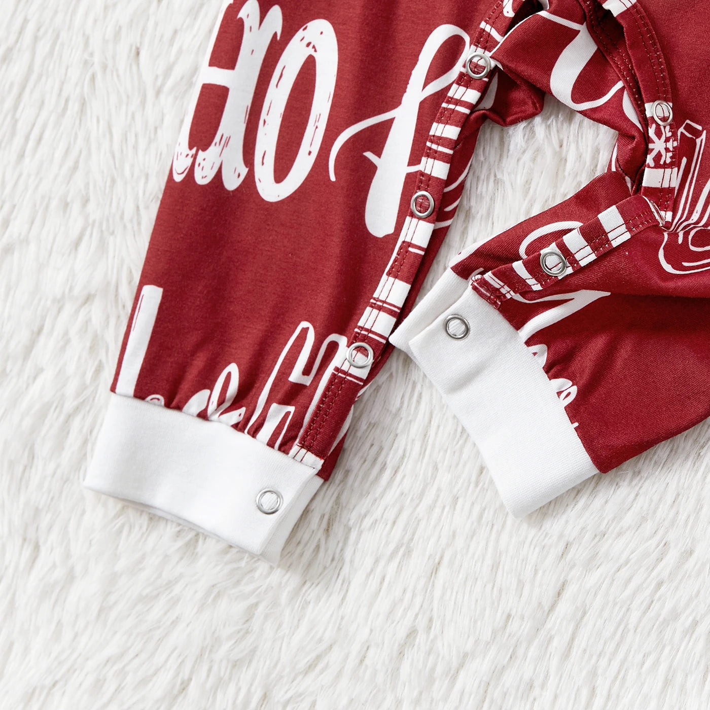 PatPat Christmas Family Matching Allover Letter Print Burgundy Long-sleeve Naia Pajamas Sets (Flame Resistant)