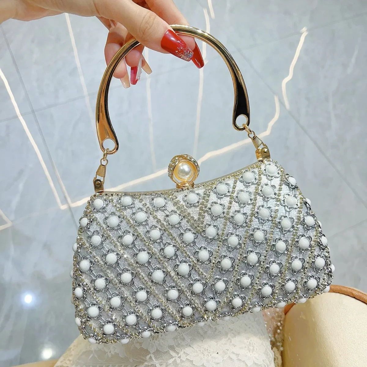 Maxy Luxurious Pearl Clutch Bags Women Shiny Crystal Diamond Evening Bags Metal Decorative Chain Banquet Handbags Shoulder Bags