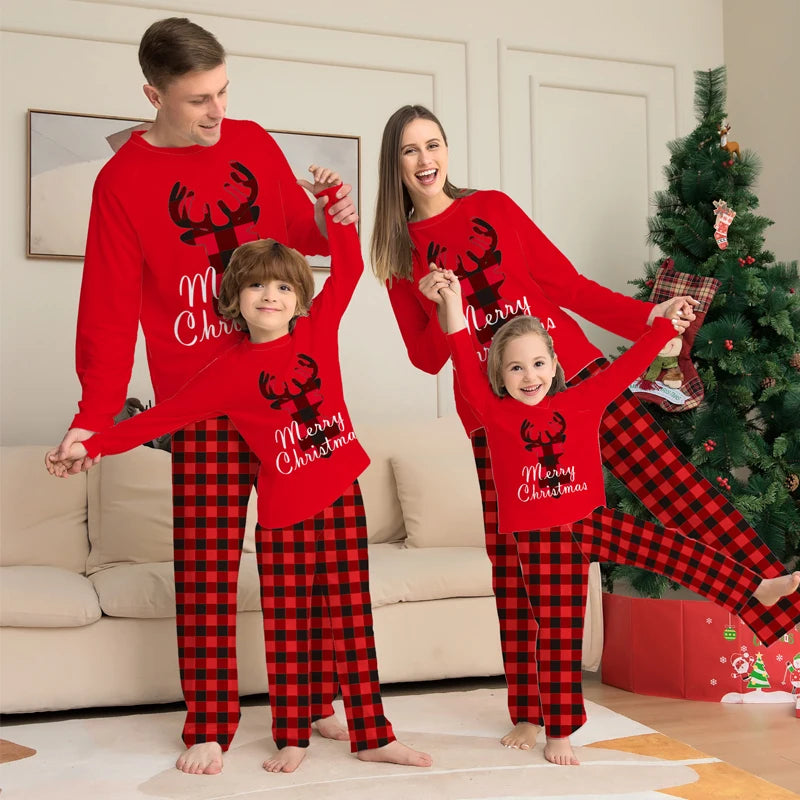 Maxy 2024 New Christmas Sweaters Family Matching Clothes Outfits Baby Girl Boy Mommy and Dad Mom Thick Deer Santa Claus Pajamas