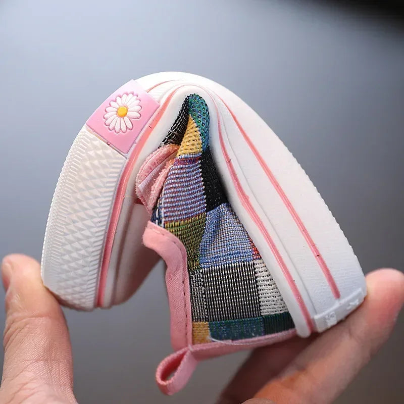 Maxy Girls Skate Shoes Kids Casual Sneakers for Toddlers Boys School Children's Shoes Checkered with Daisy Flowers Patchwork 21-32
