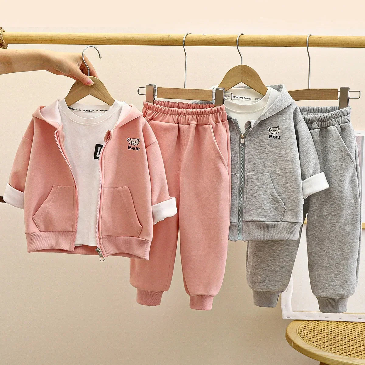 New Autumn Winter Kids Sportswear Children Cartoon Bear Hooded Zipper Hoodies Sweatshirt + Pants Boys Girls Casual Clothing Sets